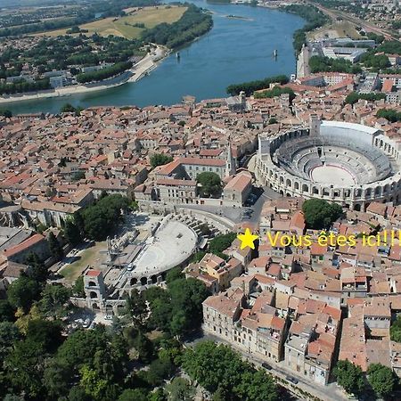 Apartamento Le Nid Des Arenes Arlés Habitación foto