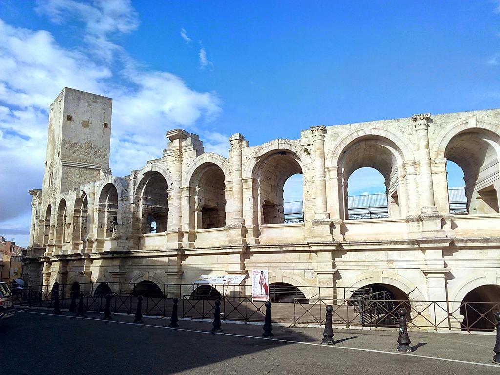 Apartamento Le Nid Des Arenes Arlés Habitación foto