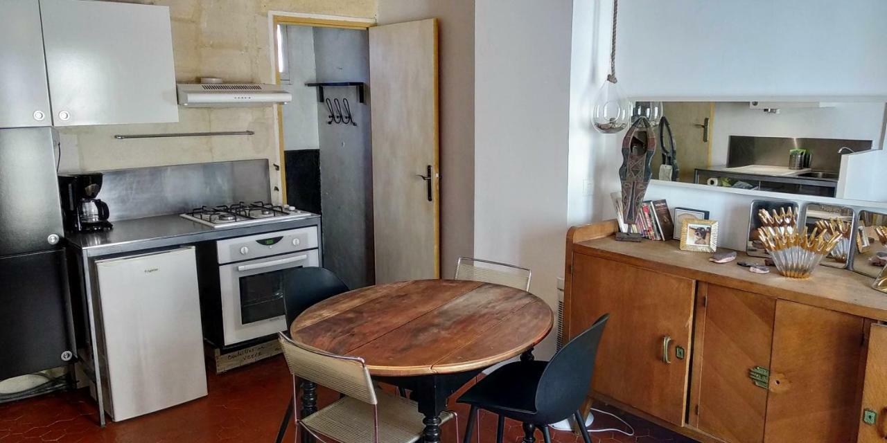 Apartamento Le Nid Des Arenes Arlés Exterior foto