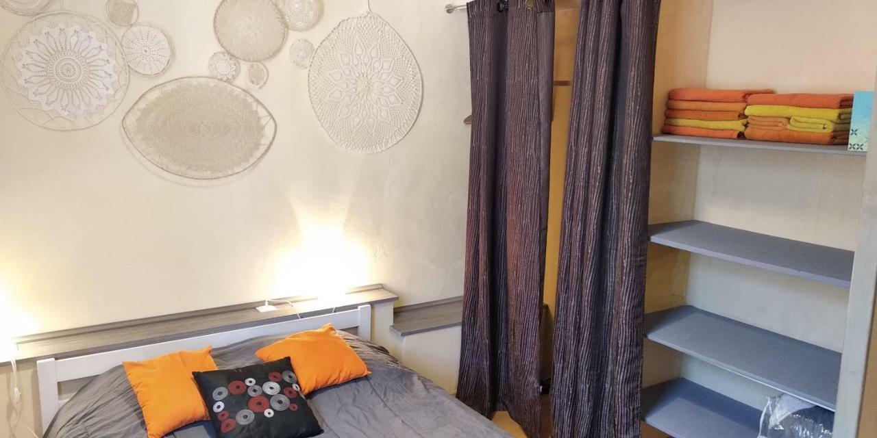 Apartamento Le Nid Des Arenes Arlés Exterior foto